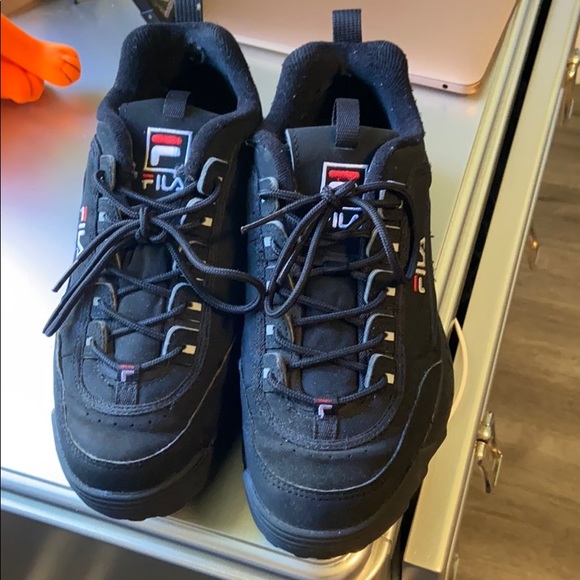 Black sneakers - Picture 1 of 6